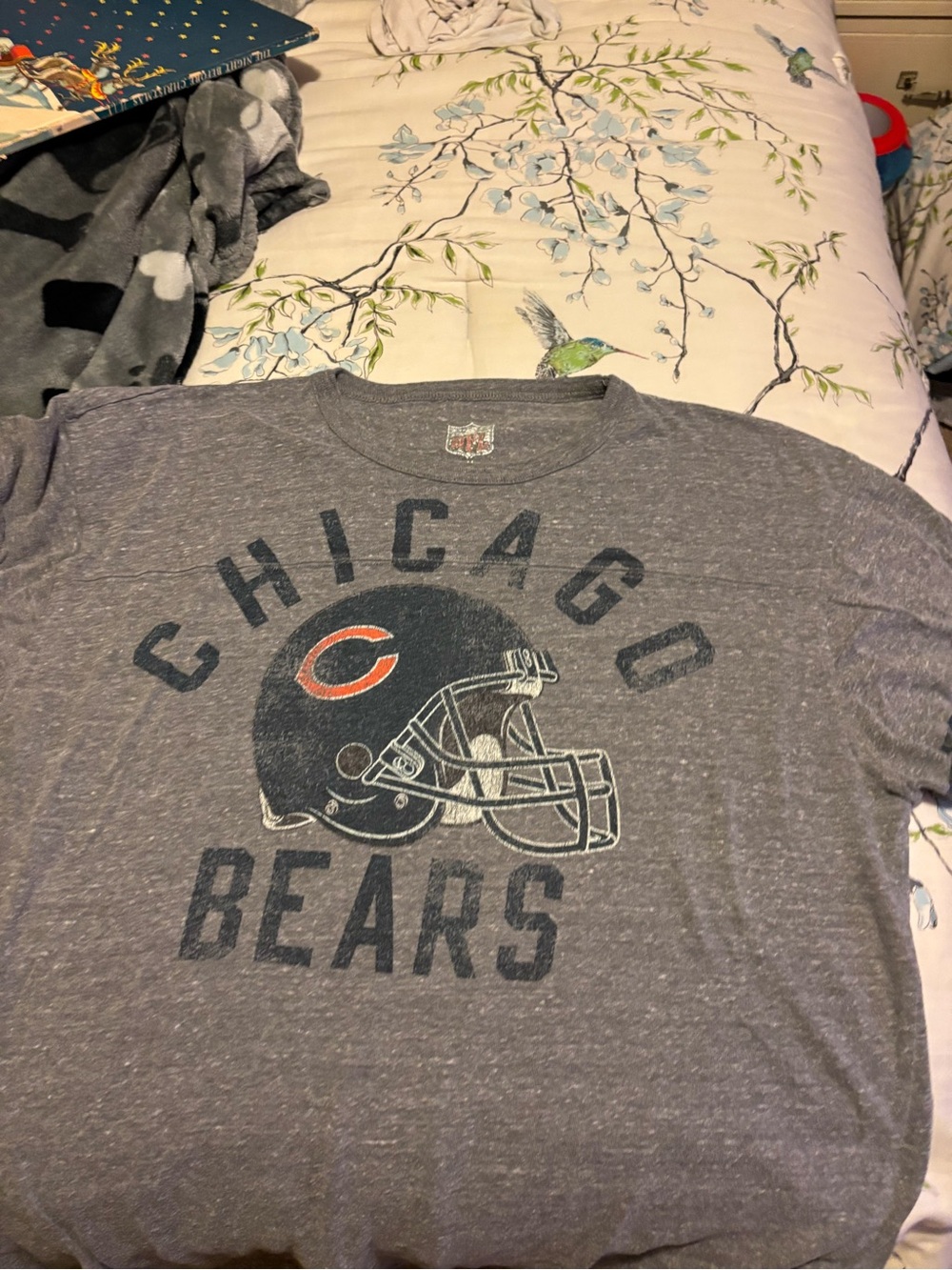 NFL Chicago Bears Gray Graphic Tee with Helmet Logo